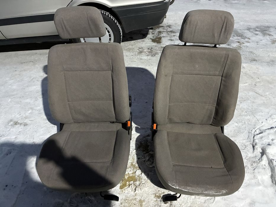 Сиденья ауди 80 б3