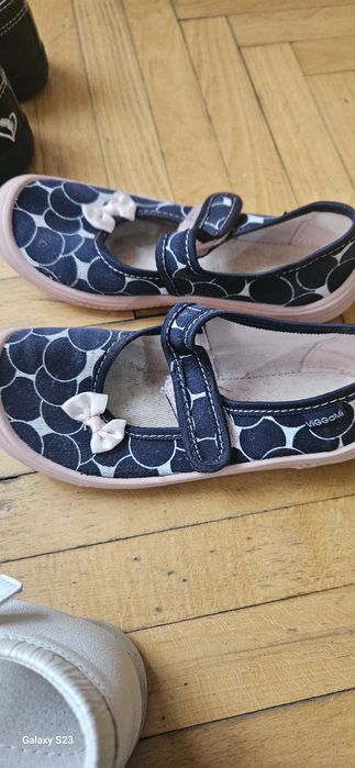 Промоция на Детски обувки, различна номерация, всички за 50 лв.