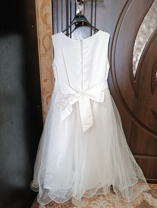 Продаётся платье.