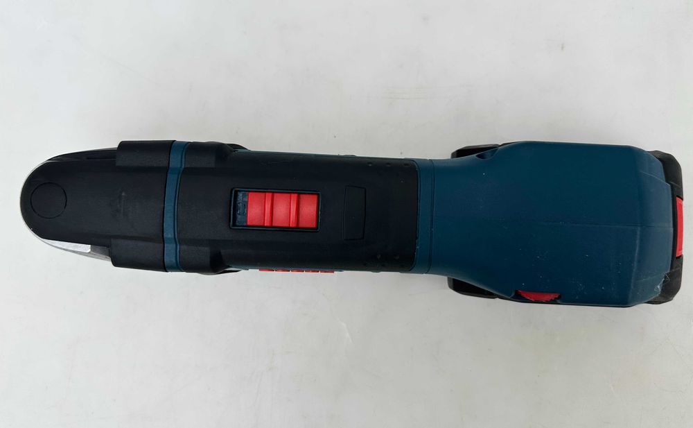 BOSCH GOP 18V-28 - Безчетков многофункционален инструмент 2x18V 4.0Ah ProCore
