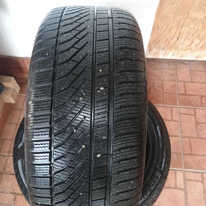 Зимни гуми 245/40/18