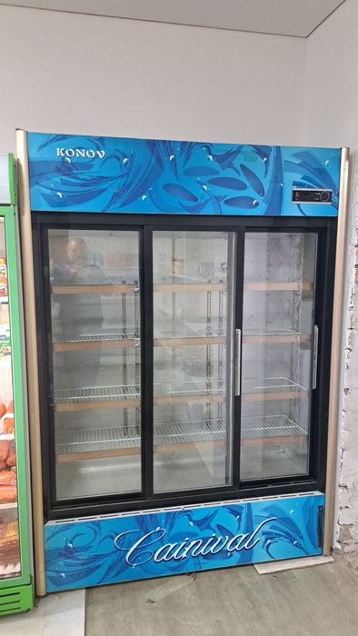 Холодильник витринный