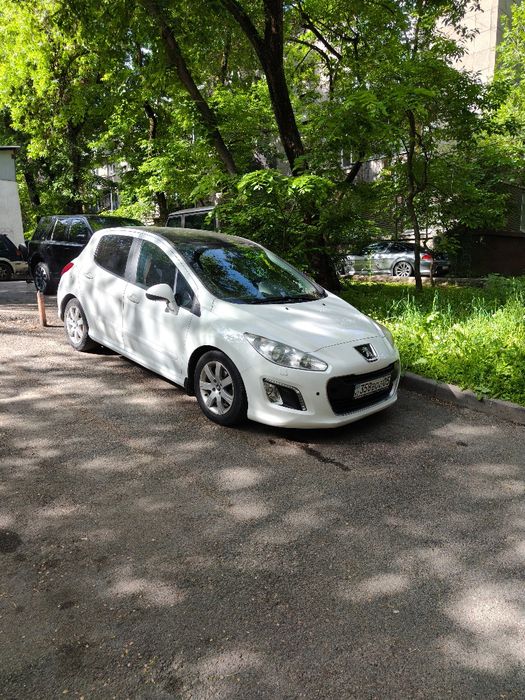 2012 г Peugeot 308