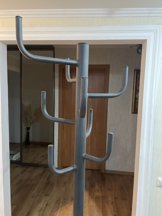 Вешалка металическая