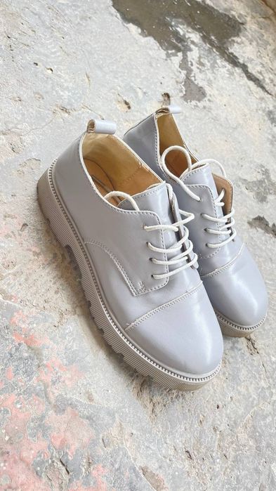 Женский лоферы серый