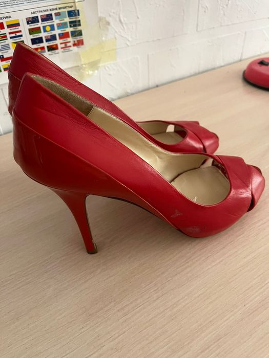 Max mara каблук красный10000тг