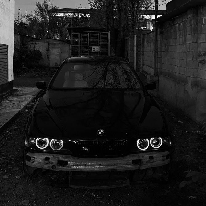 Передние фары BMW E39 рест