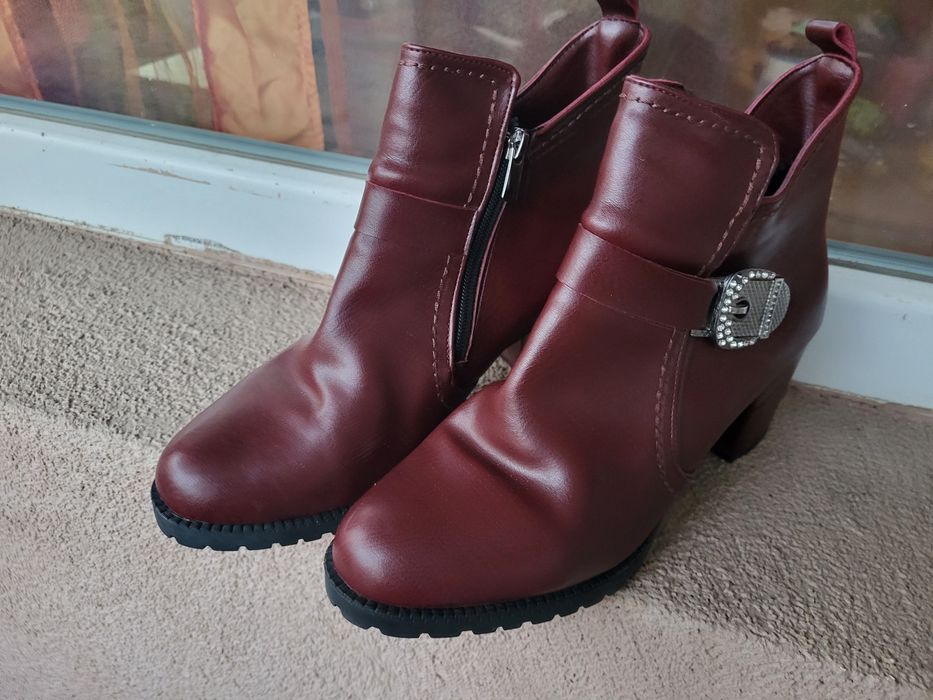 Елегантно  дамски боти 38 номер