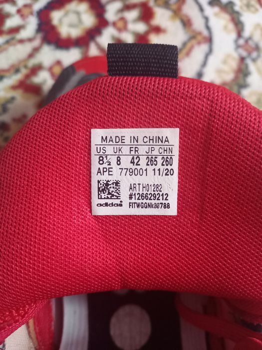 Продам баскетбольные кроссовки