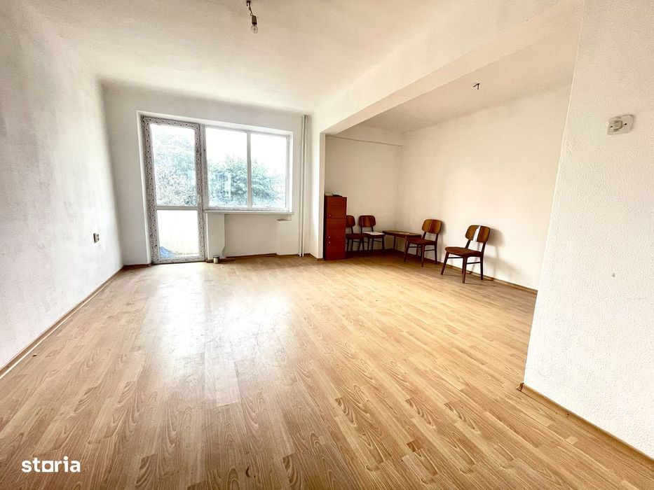 2 camere, Ultracentral, et 3 din 4, 48 mp