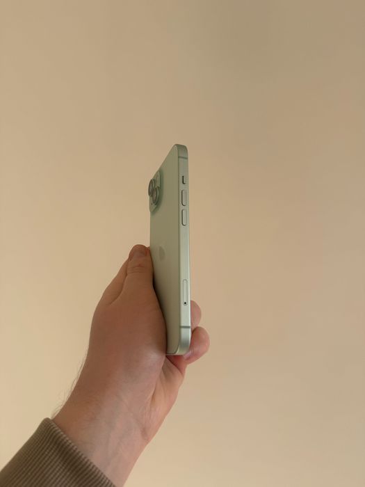 iPhone 15 128gb Green