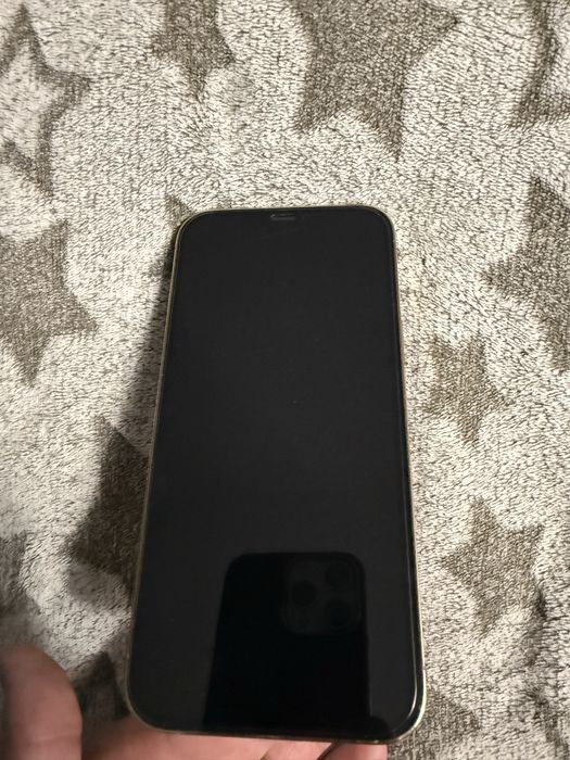 Iphon 12 pro max gold