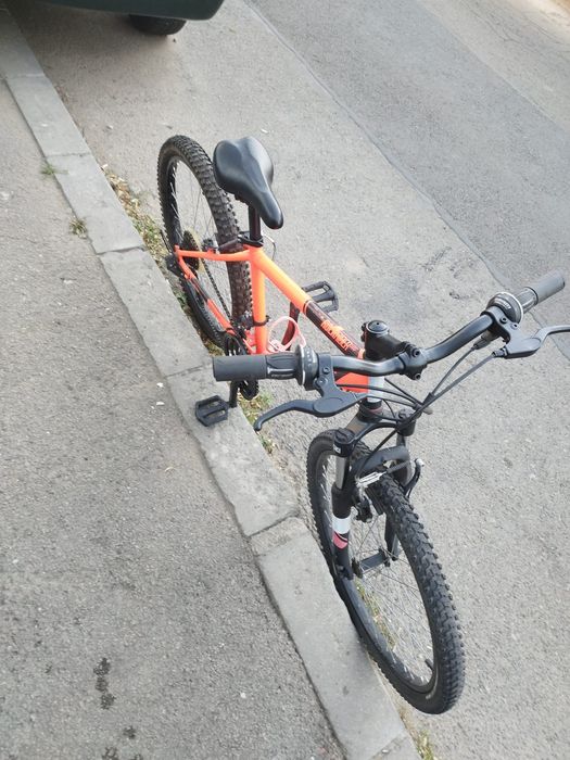 Bicicleta BTWIN.