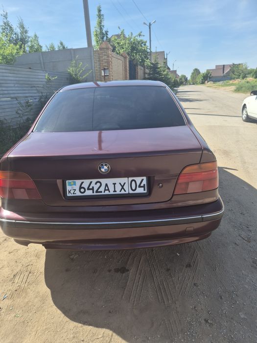 Продам машину срочно