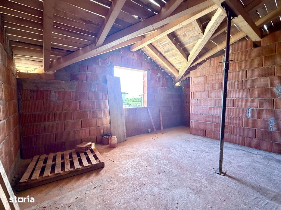 Casa individuala, 4 camere, 100 mp utili, 372 mp teren - Sanandrei