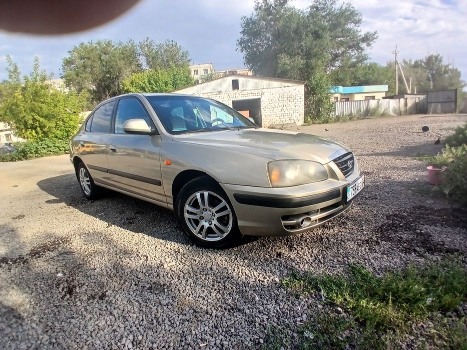 Hyundai Elantra продам