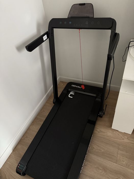 Продам беговую дорожку