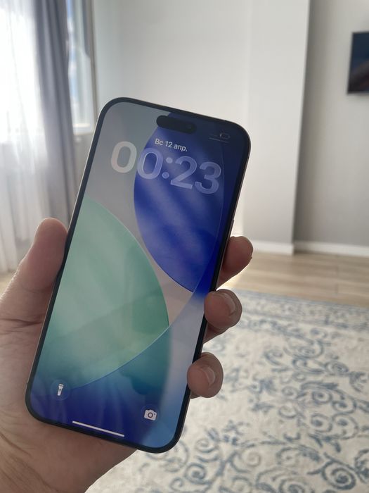 продаю айфон 15про 256гб в идеале