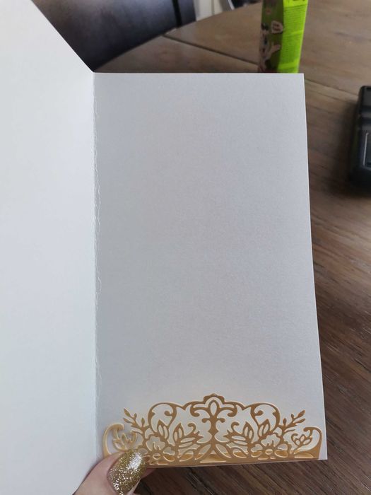 Заготовки на картички от перлен картон, различби цветове