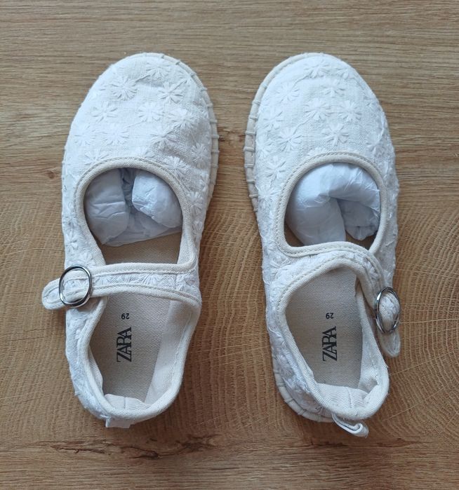 Детски сандали Crocsи пантофи Zara бежово 28/29 размер