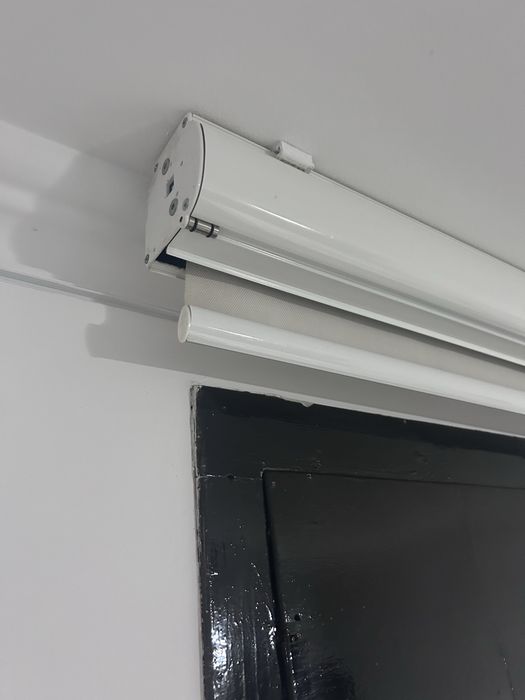 Rolete electrice cu telecomandă
