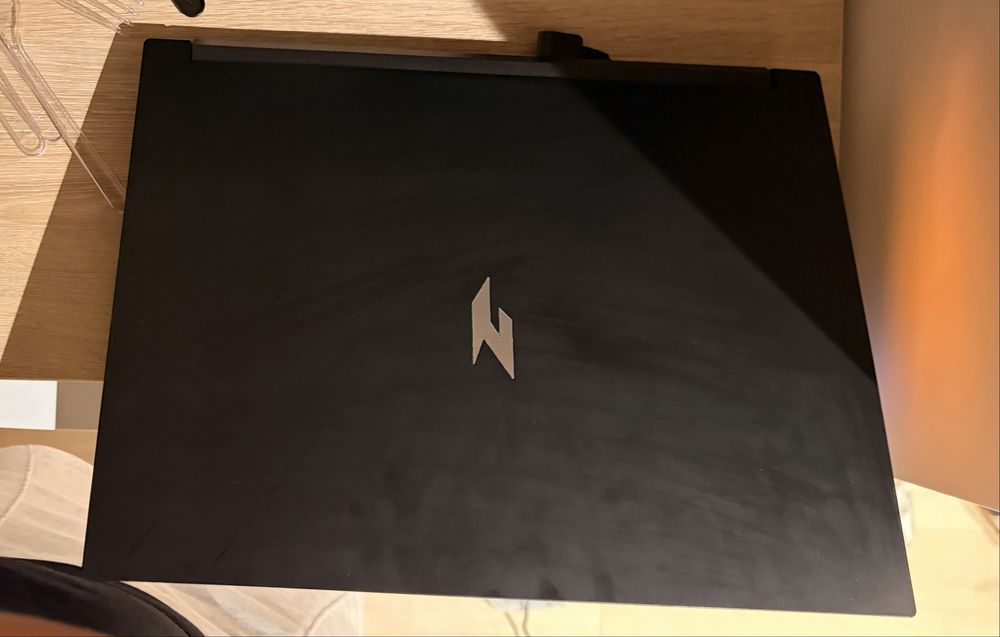 Acer Nitro V 16