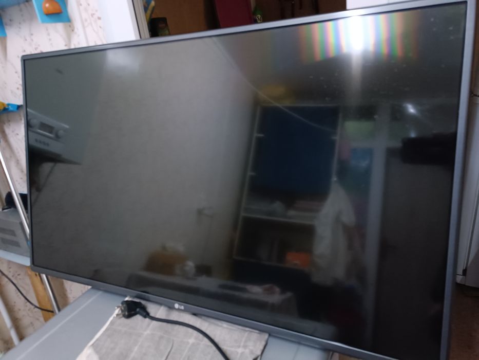 Срочно продам телевизор LG Смарт ТВ диагональ 107