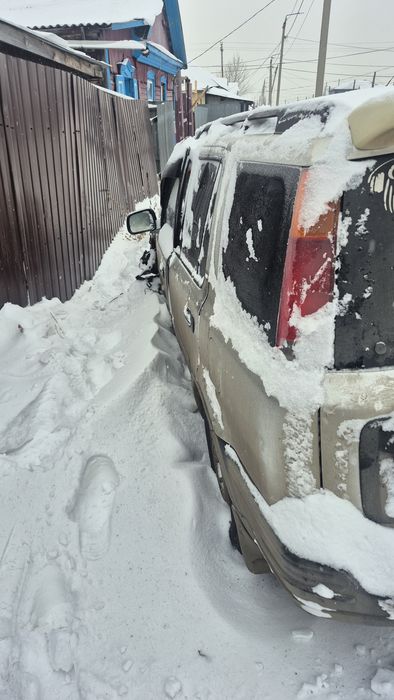 Продам Honda CR-V