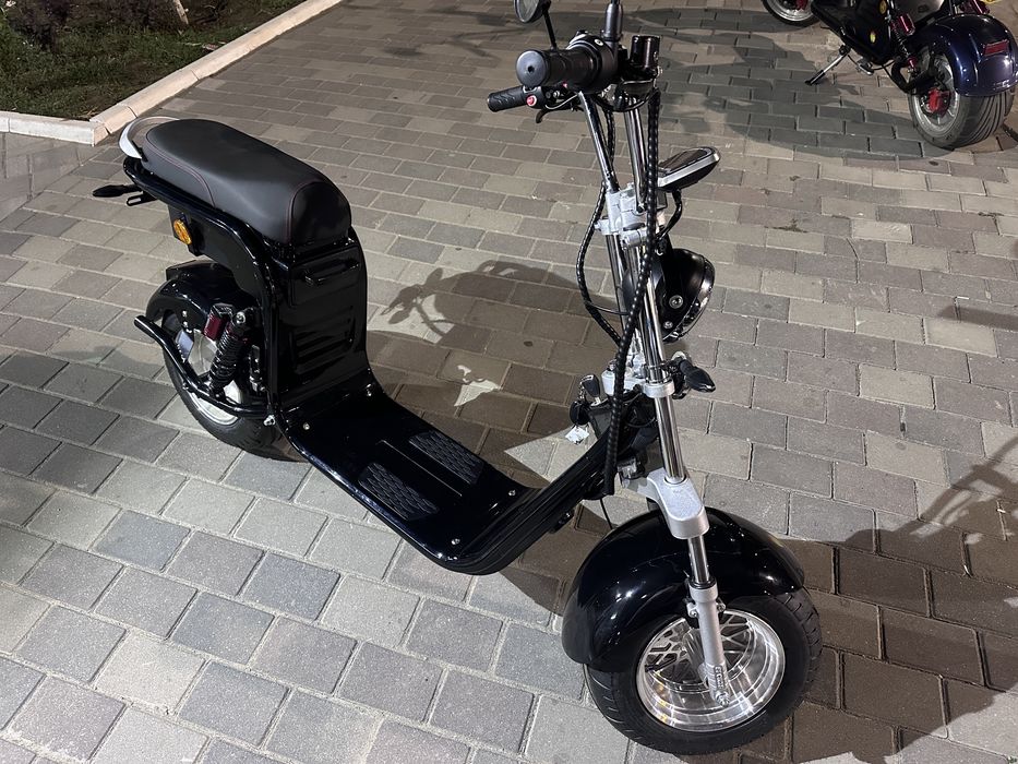 Scuter electric fara permis cu carte RAR  NOU