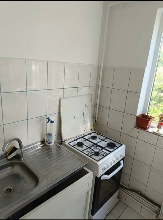 Închiriez garsoniera utilata
