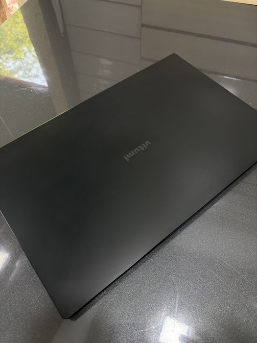 Noutbuk sotladi 256/8GB