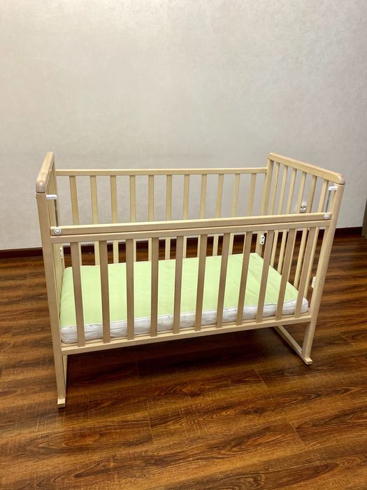 Продам детскую кровать + матрас