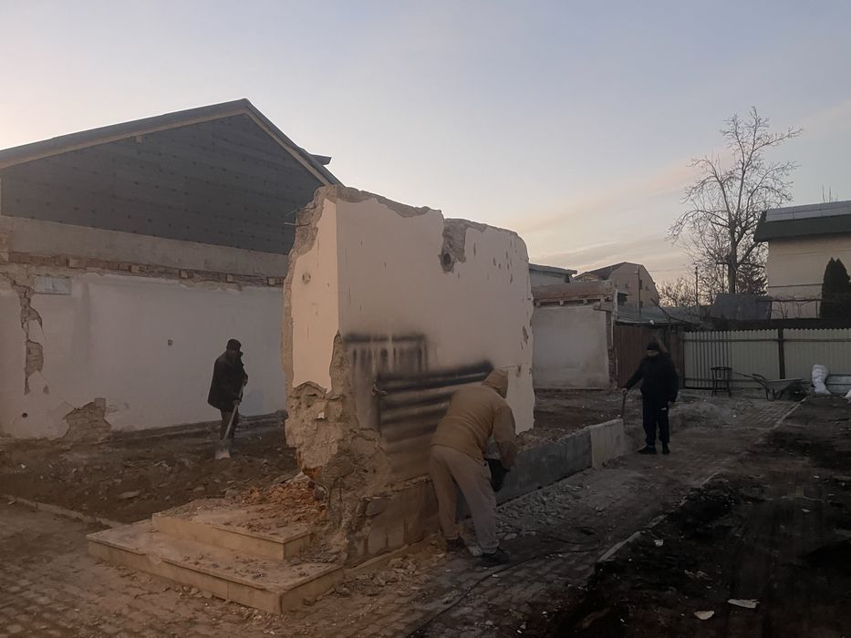 Demolari case  garduri etc