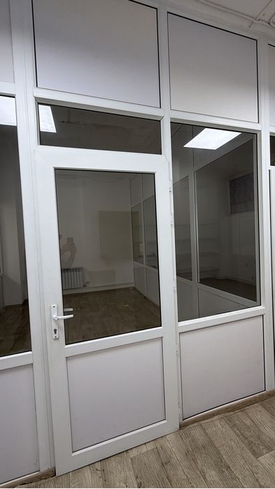 Поодам пластик бу в отличном состоянии