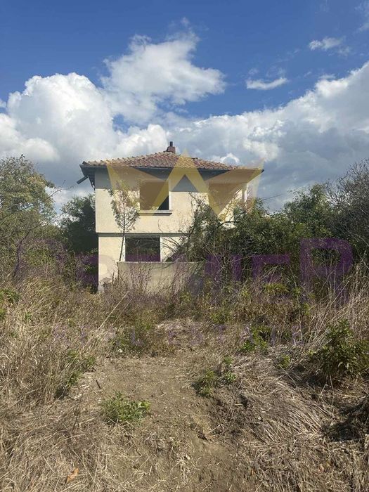 Къща в Варна, област-с.Венелин площ 64 цена 22000