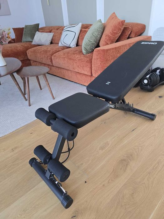 Vand banca fitness si gantere