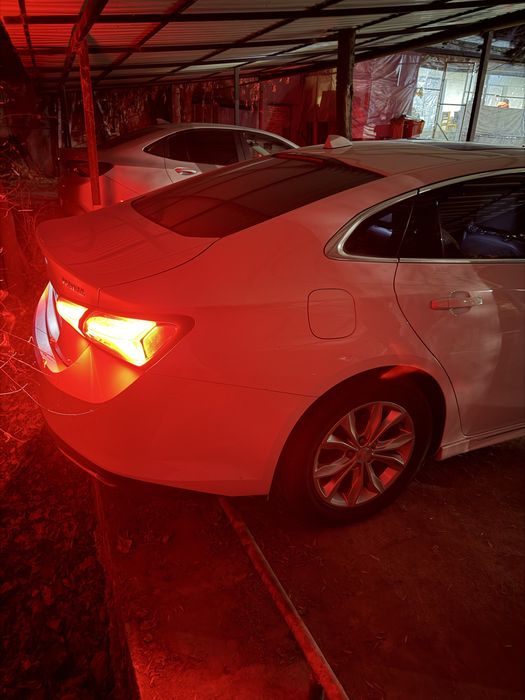 Продаю свою malibu 2