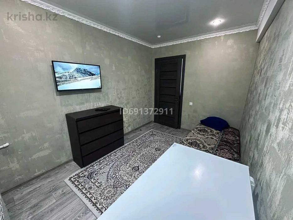 Продается 4-я квартира на 2 мкр.