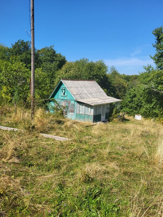 Vand teren  cu cabana in Șuncuius