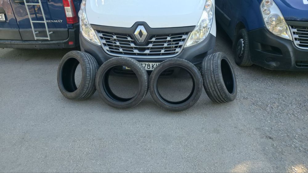 Dunlop Sport Maxx 235/45/18