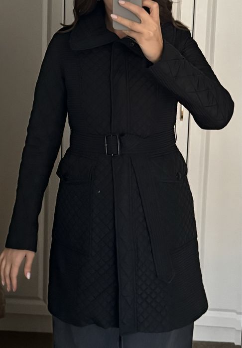 Geaca neagra Burberry