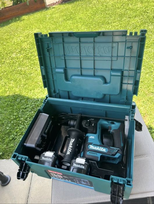 Rotopercutor makita 10,8v+incarcator+2baterii 4Ah+cutie