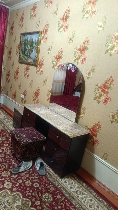 Спальный гарнитур. Состояние отличное. Кровать, шифонер, трюмо, 2 тумб