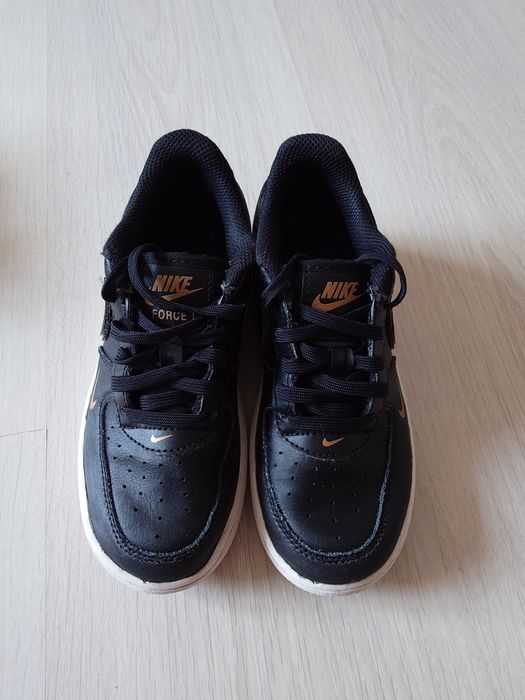 Nike кожени маратонки момче