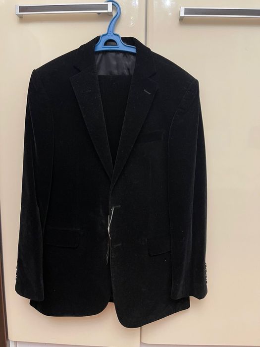 Костюм мужской, новый