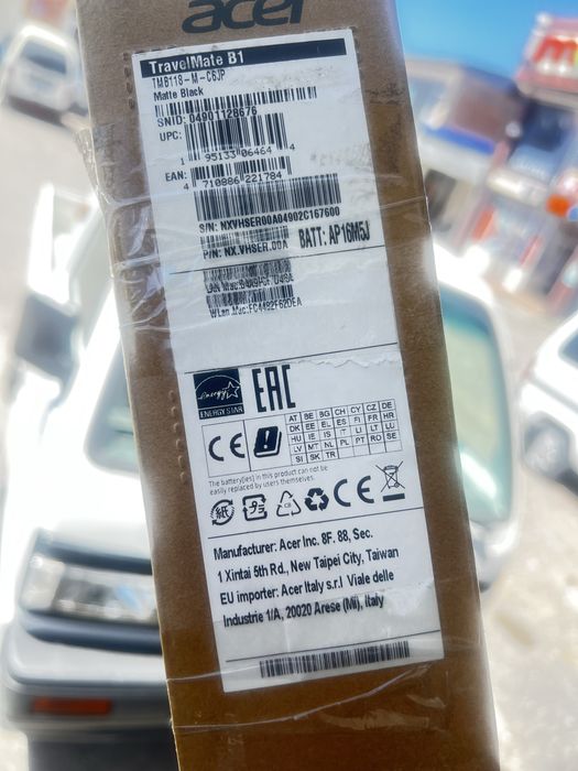 acer travel mate b1
