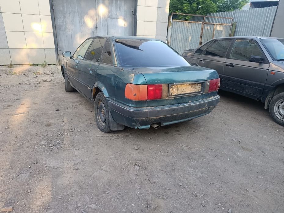 По запчастям продаётся Ауди 80 Б4