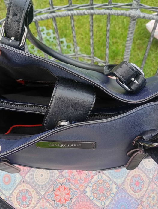 Geantă nouă Kenneth Cole de vânzare