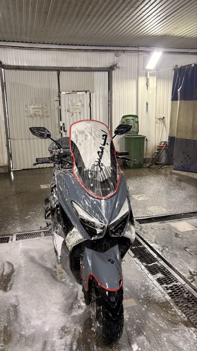 Скутер Мопед N max 180 сс