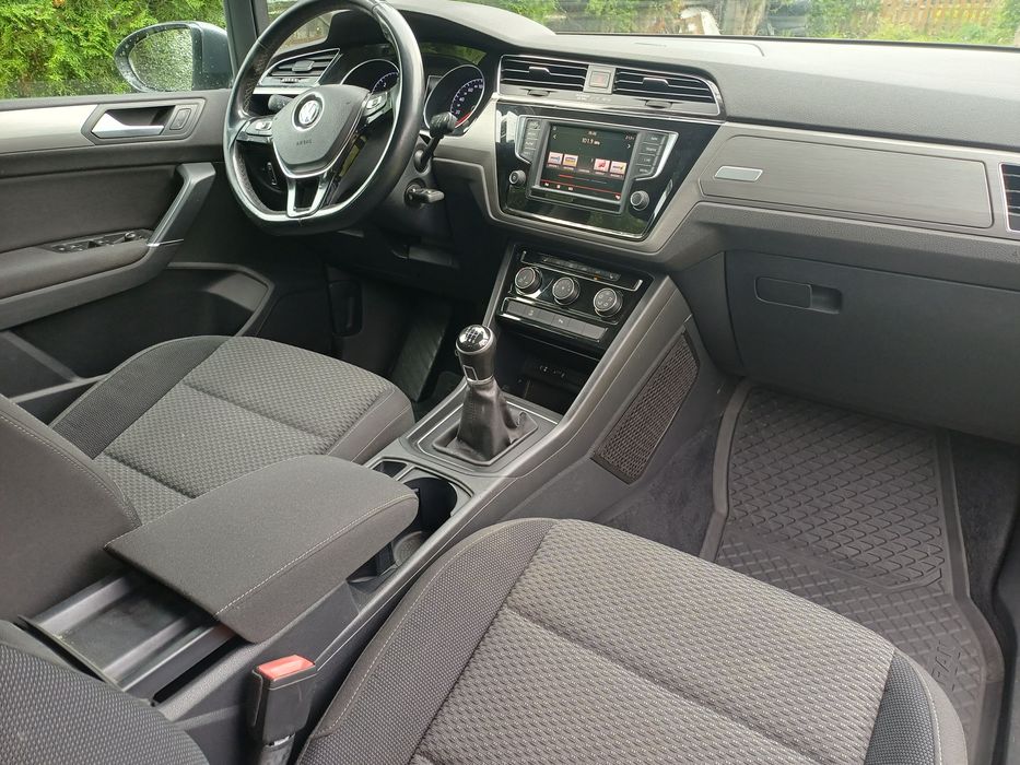 VOLKSWAGEN Touran 2016 — imagine 5